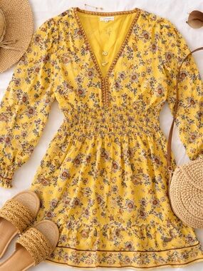 Max Studio Yellow Floral Boho Dress Size Large Smocked Waist Flowy Summer Mini